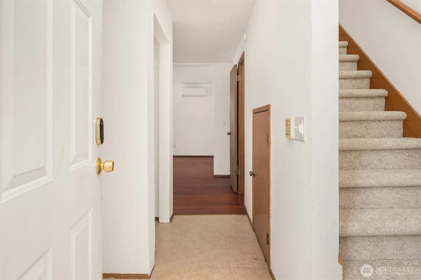 Property photo for 708 6th Avenue S #e101, Kent photo 5