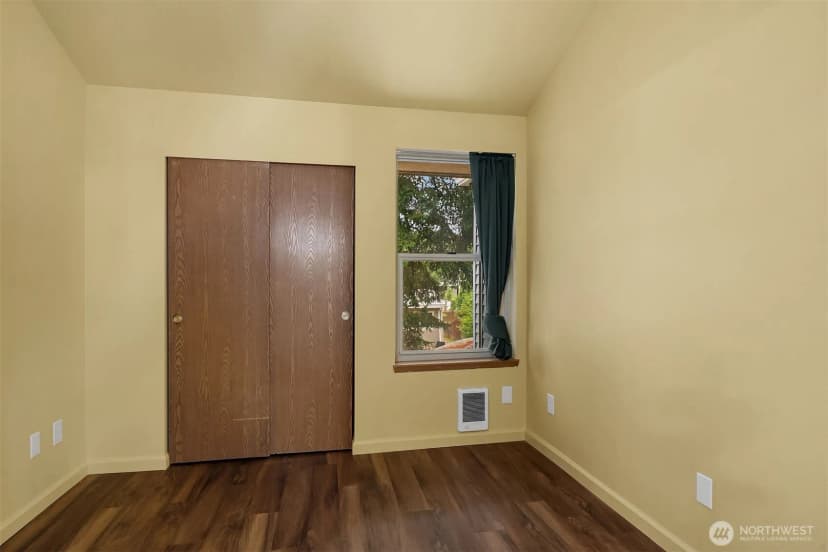 Property photo for 708 6th Avenue S #e101, Kent photo 25