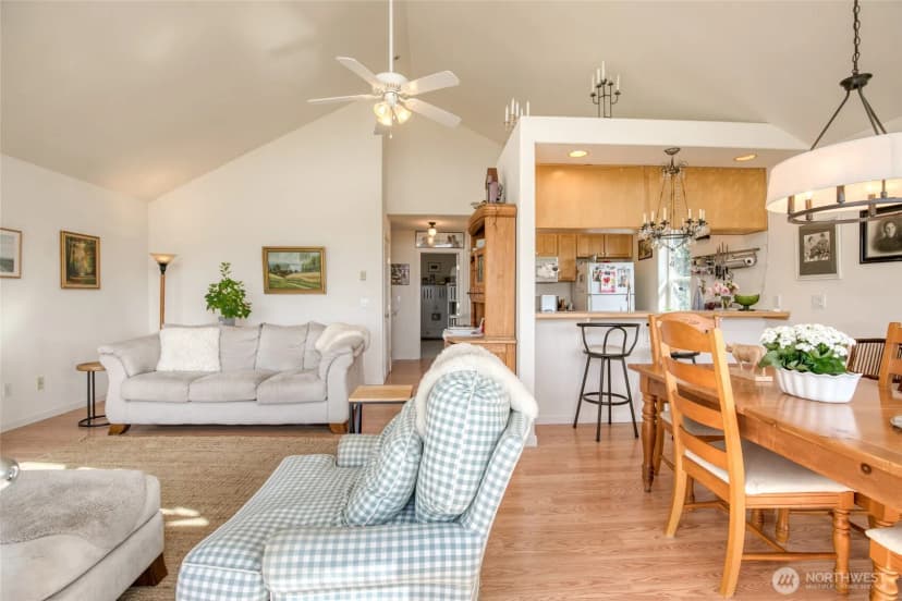 Property photo for 622 Ocean Shores Boulevard Sw, Ocean Shores photo 12