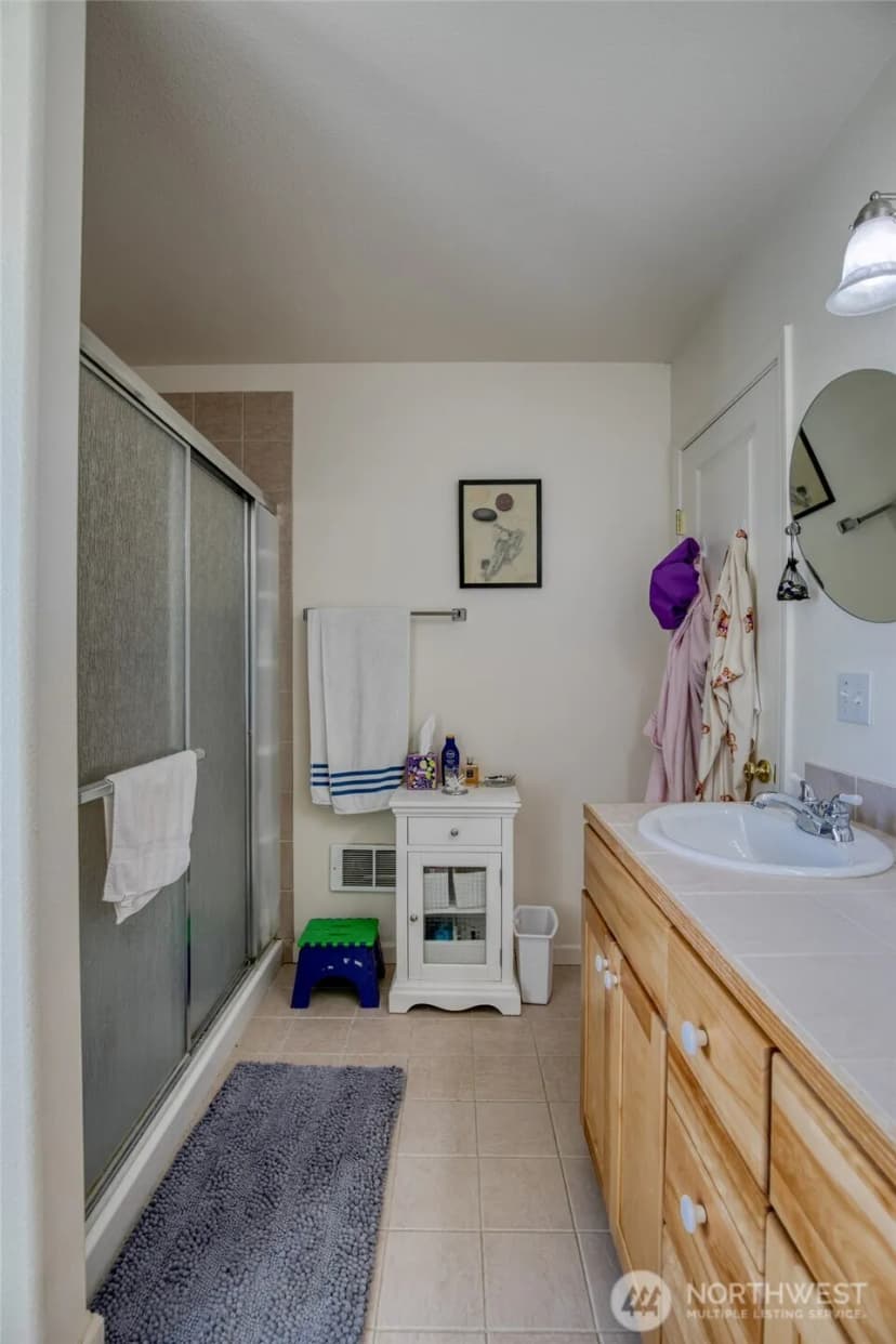 Property photo for 622 Ocean Shores Boulevard Sw, Ocean Shores photo 23