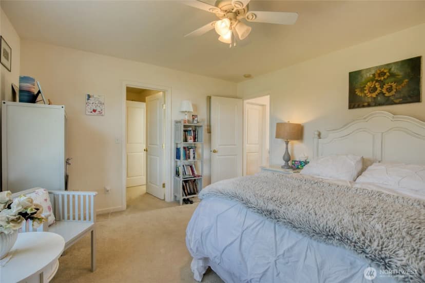 Property photo for 622 Ocean Shores Boulevard Sw, Ocean Shores photo 19