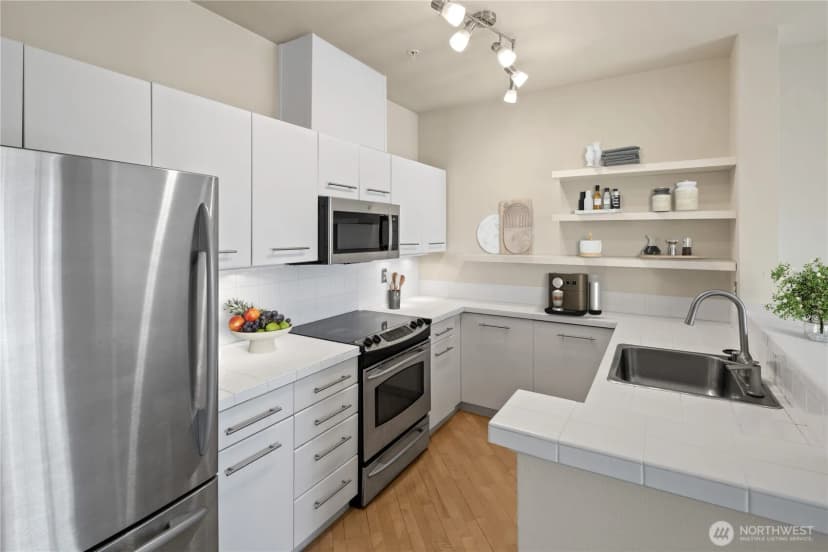 Property photo for 700 E Denny Way #603, Seattle photo 10