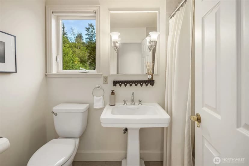 Property photo for 2832 Sw 171st Street, Burien photo 30