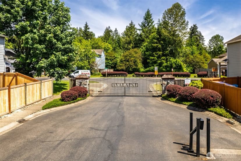 Property photo for 14909 87th Avenue E, Puyallup photo 3
