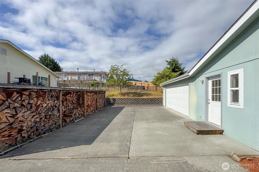 Property photo for 2532 W 16th Street, Port Angeles photo 32