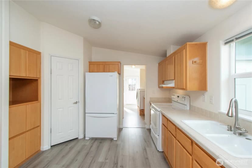 Property photo for 2532 W 16th Street, Port Angeles photo 9
