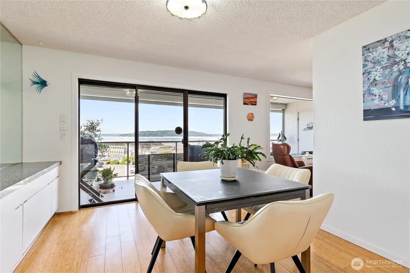 Property photo for 22222 Dock Avenue #2b, Des Moines photo 3