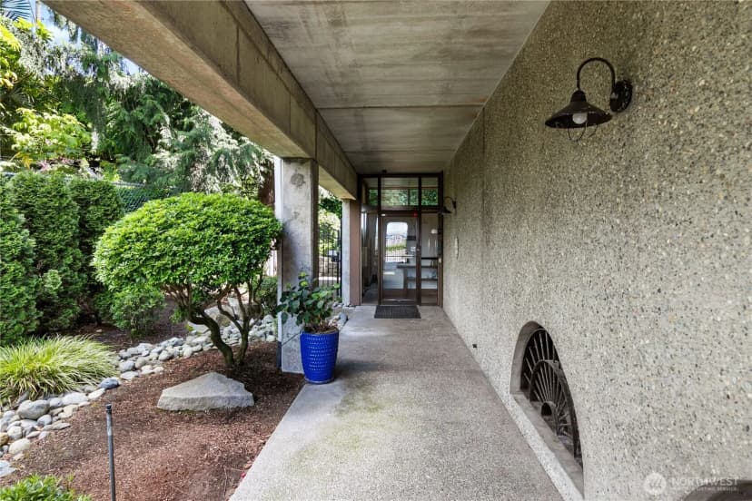 Property photo for 22222 Dock Avenue #2b, Des Moines photo 14