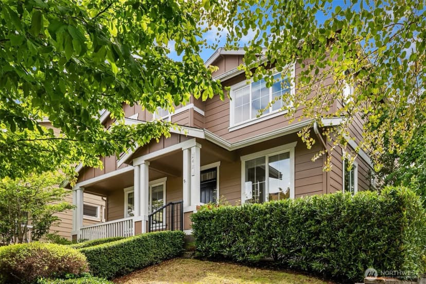 Property photo for 2422 Ne Keystone Court, Issaquah photo 3
