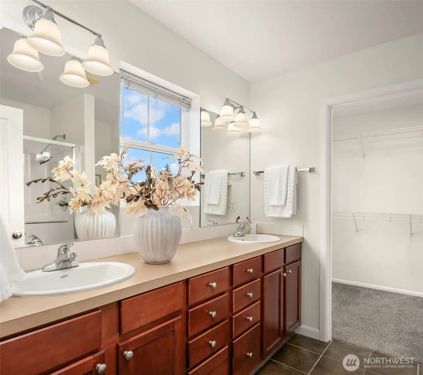 Property photo for 2422 Ne Keystone Court, Issaquah photo 29