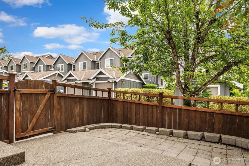 Property photo for 2422 Ne Keystone Court, Issaquah photo 37