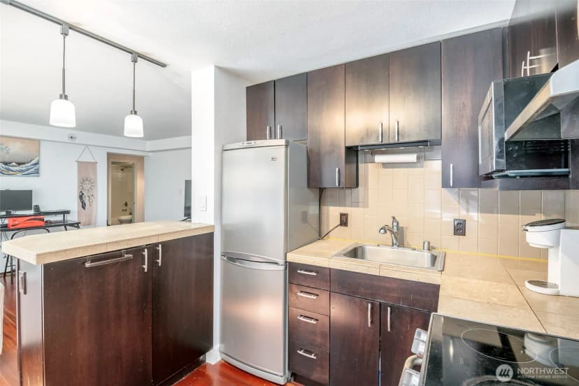 Property photo for 752 Bellevue Avenue E #208, Seattle photo 13
