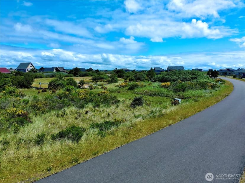 Property photo for 444 S Portal Loop Sw, Ocean Shores photo 4