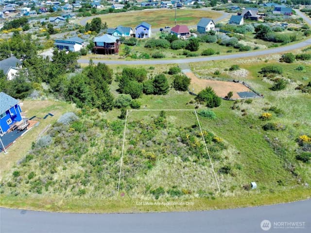 Property photo for 444 S Portal Loop Sw, Ocean Shores photo 2