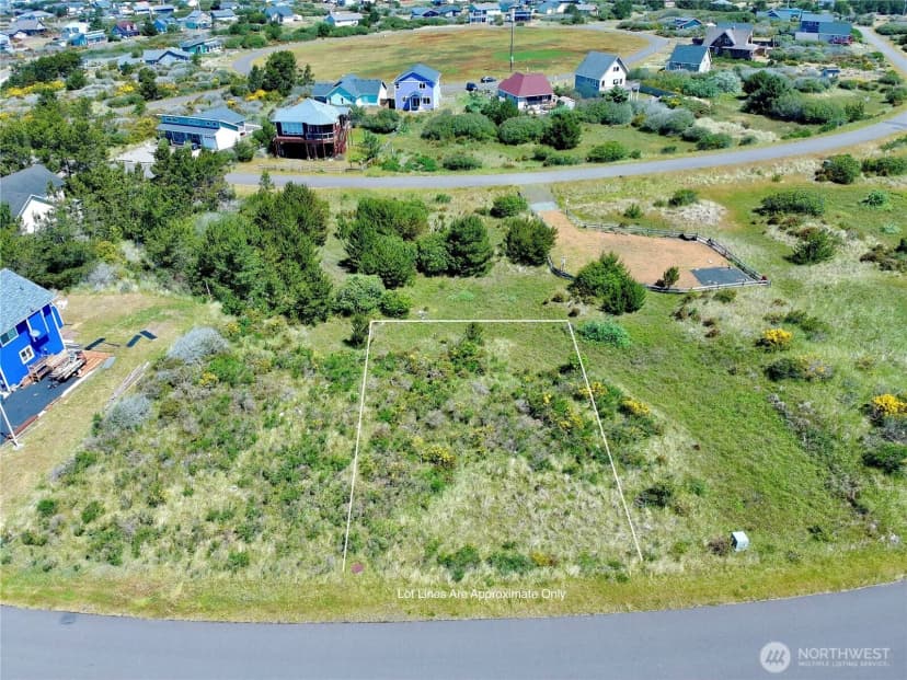 Property photo for 444 S Portal Loop Sw, Ocean Shores photo 2