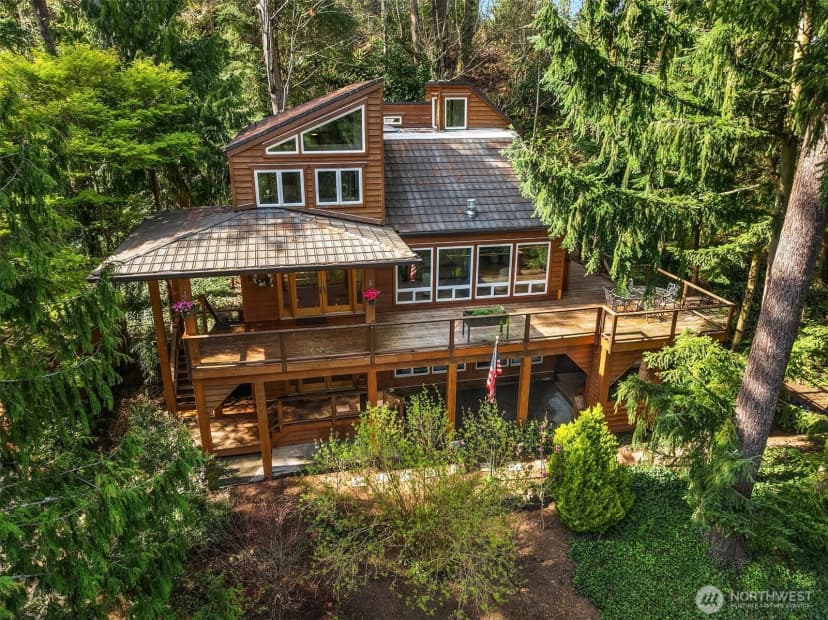 Property photo for 5021 E Mercer Way, Mercer Island photo 3