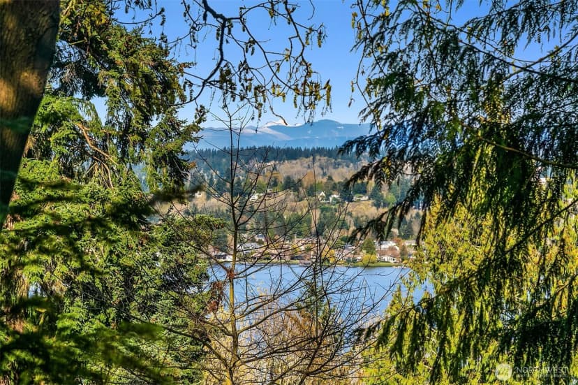 Property photo for 5021 E Mercer Way, Mercer Island photo 37