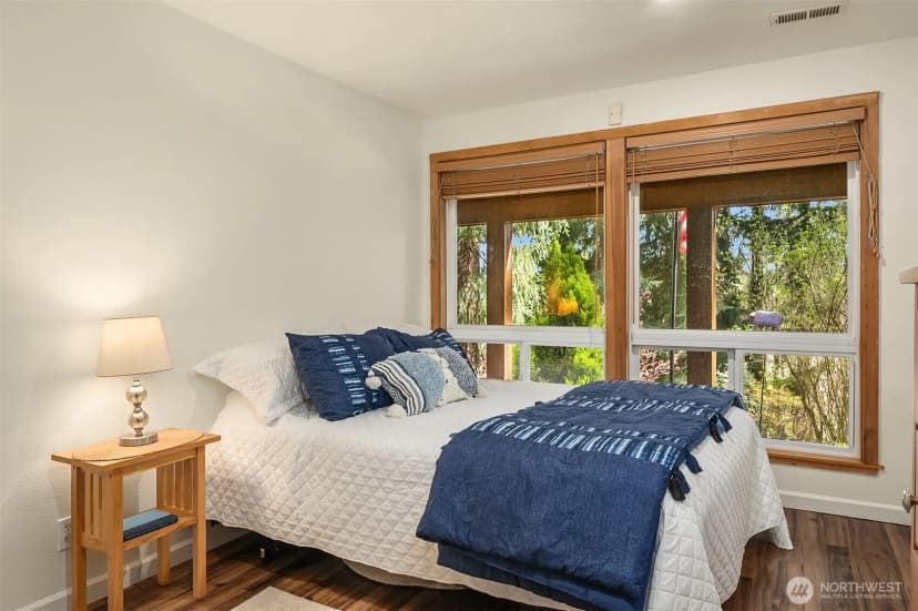 Property photo for 5021 E Mercer Way, Mercer Island photo 30