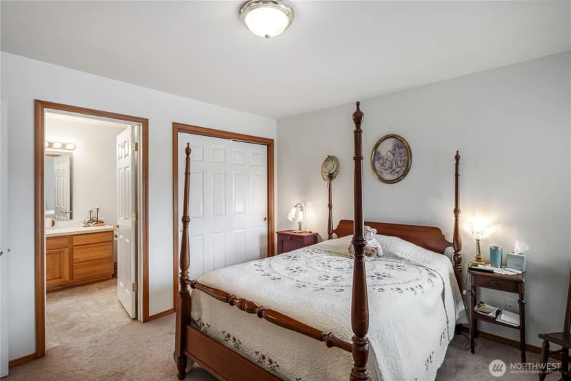 Property photo for 2213 James Circle #b, Lynden photo 17