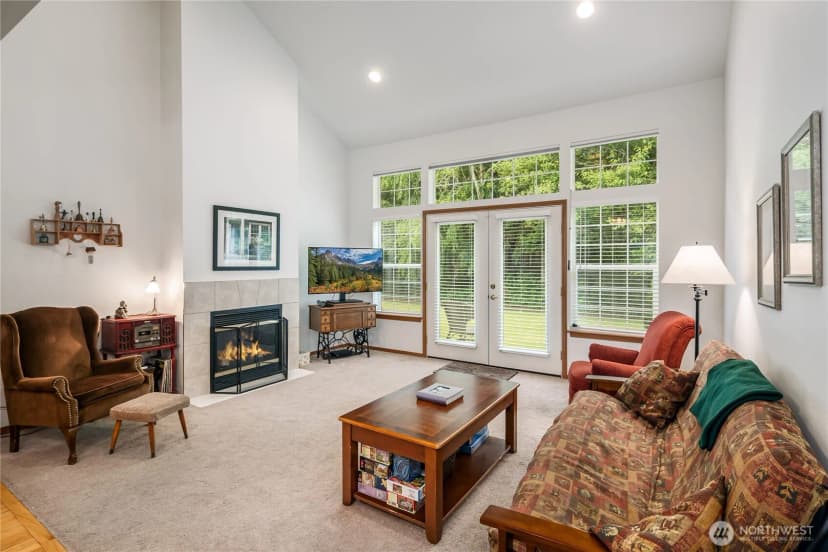 Property photo for 2213 James Circle #b, Lynden photo 11