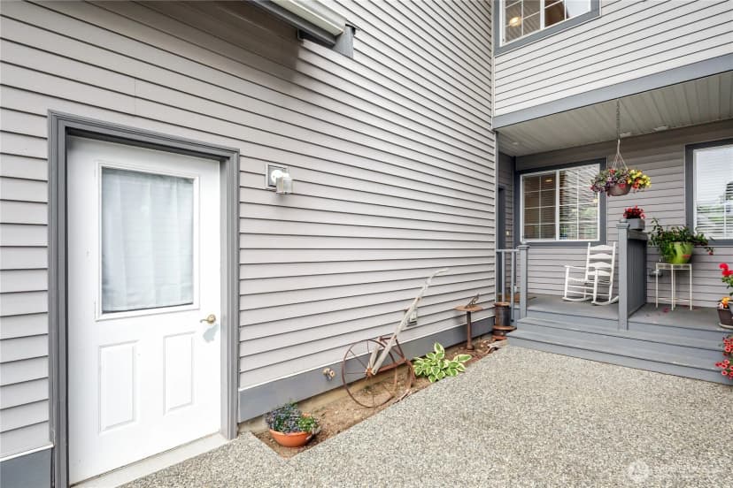Property photo for 2213 James Circle #b, Lynden photo 26