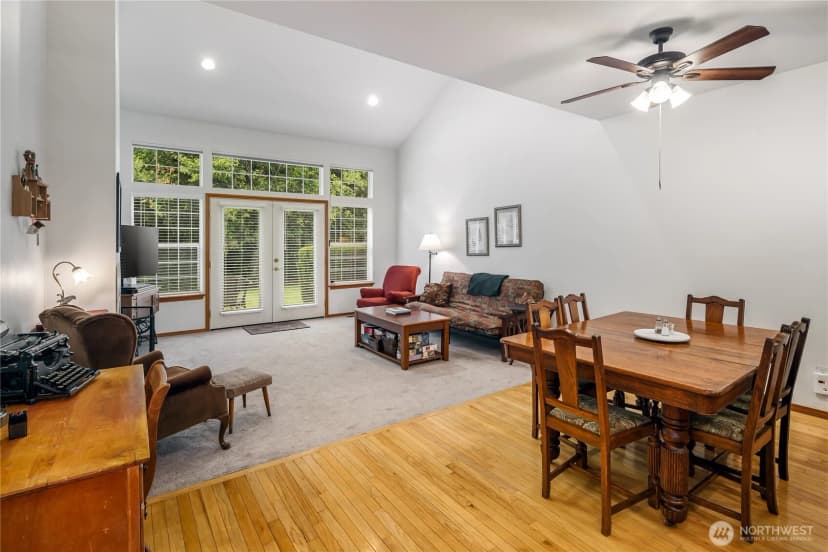 Property photo for 2213 James Circle #b, Lynden photo 9