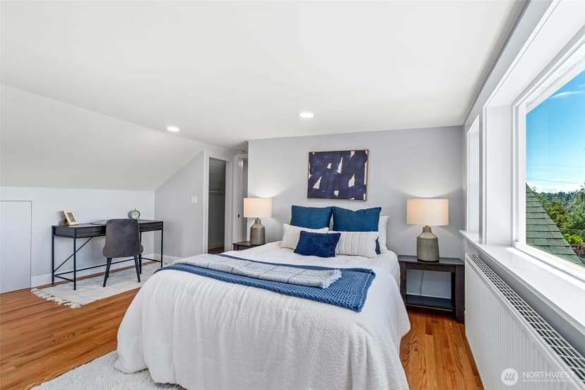 Property photo for 300 Nw 47th Street, Seattle photo 18