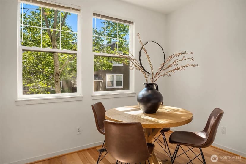 Property photo for 1906 Juneberry Court Ne ##1906, Issaquah photo 12