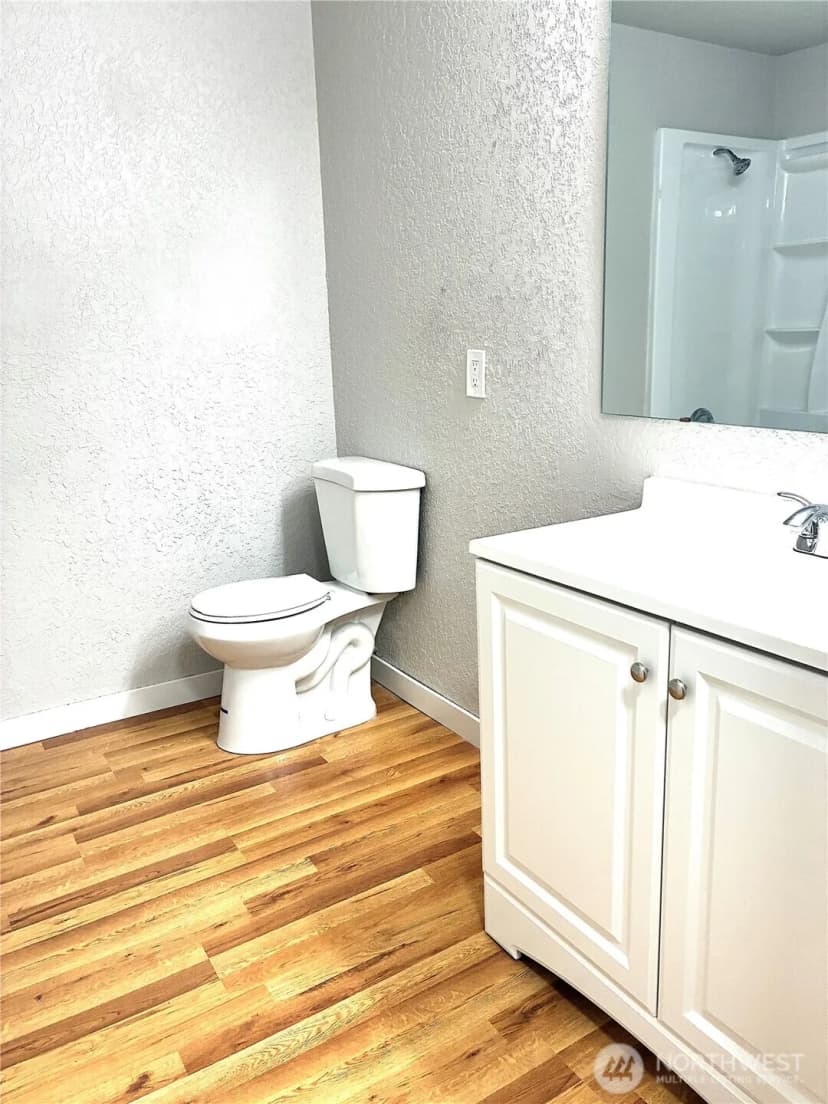 Property photo for 15409 9th Avenue Sw, Burien photo 28