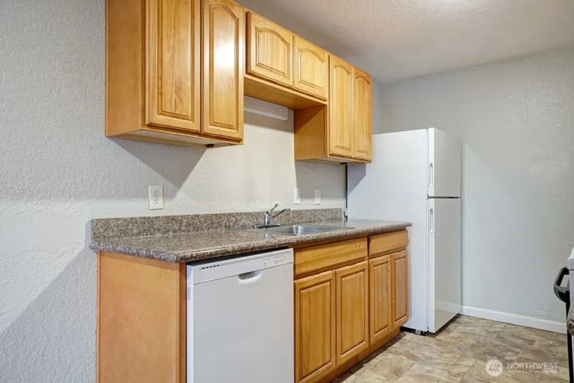 Property photo for 15409 9th Avenue Sw, Burien photo 4