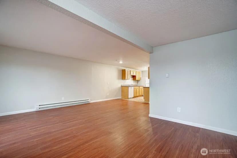 Property photo for 15409 9th Avenue Sw, Burien photo 6