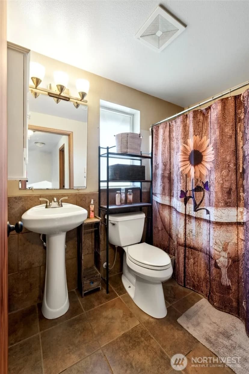 Property photo for 700 Kelsey Lane E, Eatonville photo 20