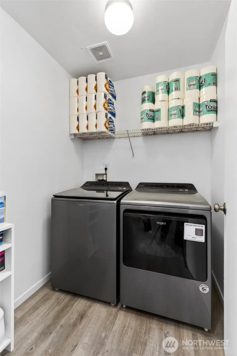 Property photo for 700 Kelsey Lane E, Eatonville photo 16