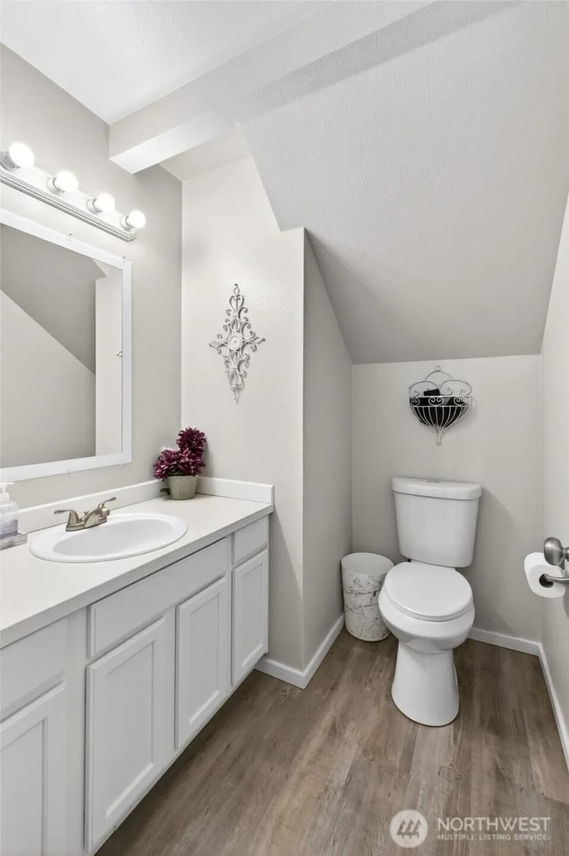 Property photo for 700 Kelsey Lane E, Eatonville photo 17