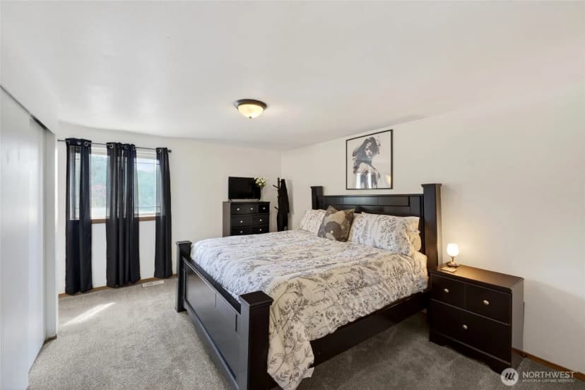 Property photo for 700 Kelsey Lane E, Eatonville photo 21
