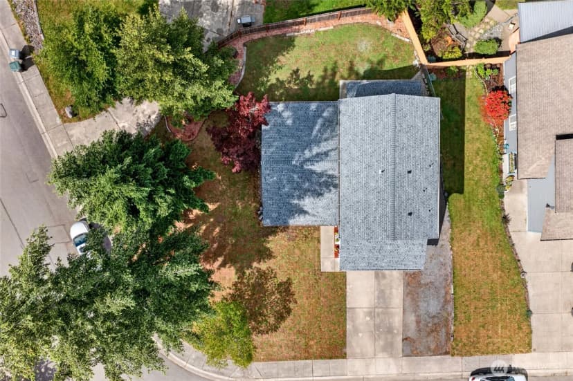 Property photo for 700 Kelsey Lane E, Eatonville photo 3