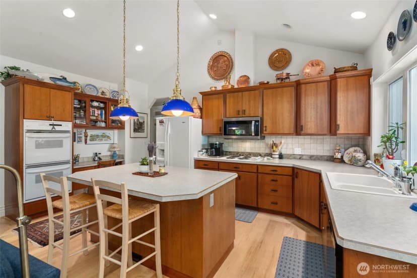 Property photo for 7201 Holly Hedge Sw #8, Lakewood photo 9