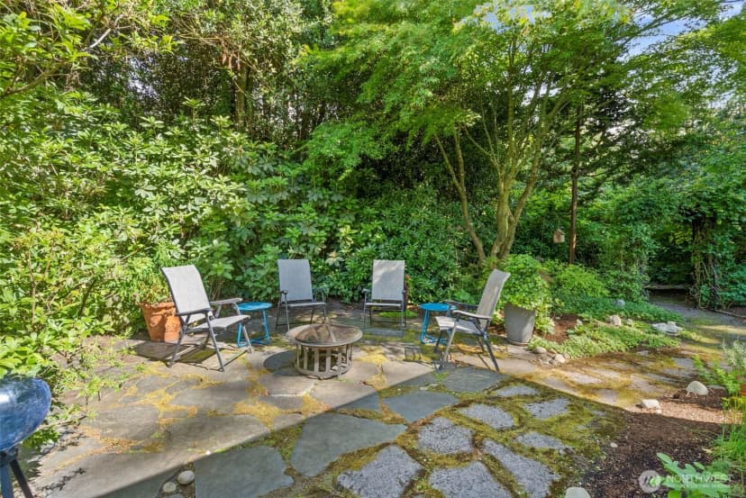 Property photo for 7201 Holly Hedge Sw #8, Lakewood photo 32