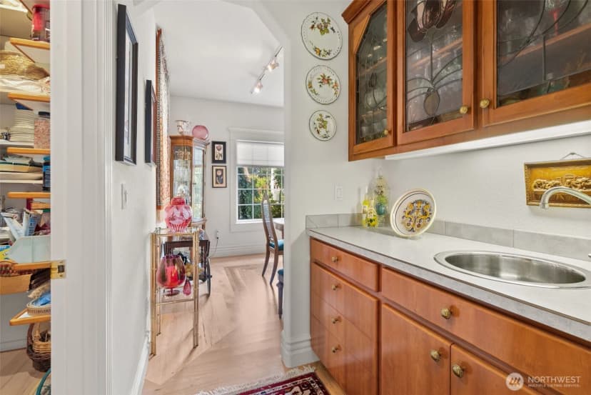 Property photo for 7201 Holly Hedge Sw #8, Lakewood photo 13