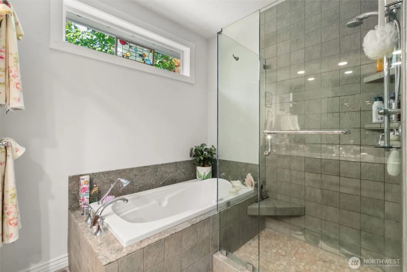 Property photo for 7201 Holly Hedge Sw #8, Lakewood photo 21