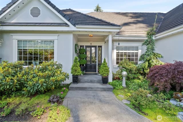 Property photo for 7201 Holly Hedge Sw #8, Lakewood photo 4