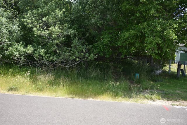 Property photo for 672 Island Circle Se, Ocean Shores photo 3