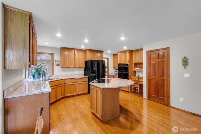 Property photo for 15454 Se 67th Street, Bellevue photo 7