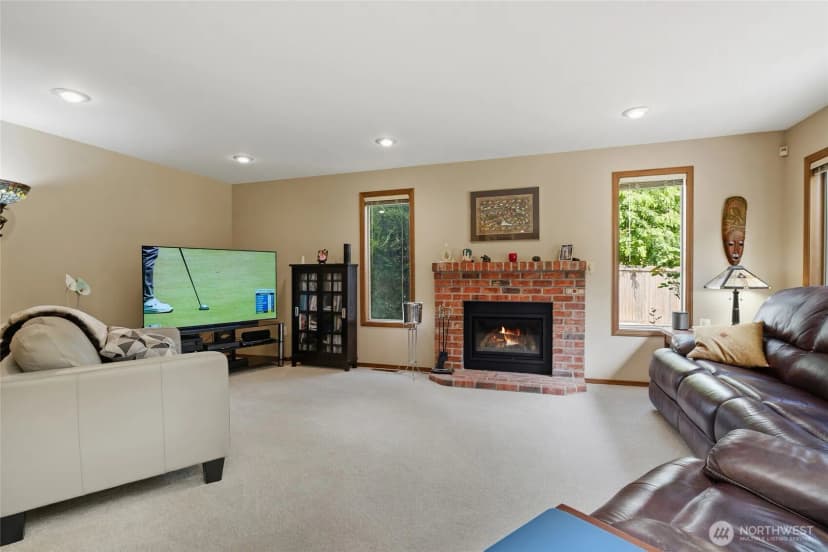 Property photo for 7634 116th Court Se, Newcastle photo 11