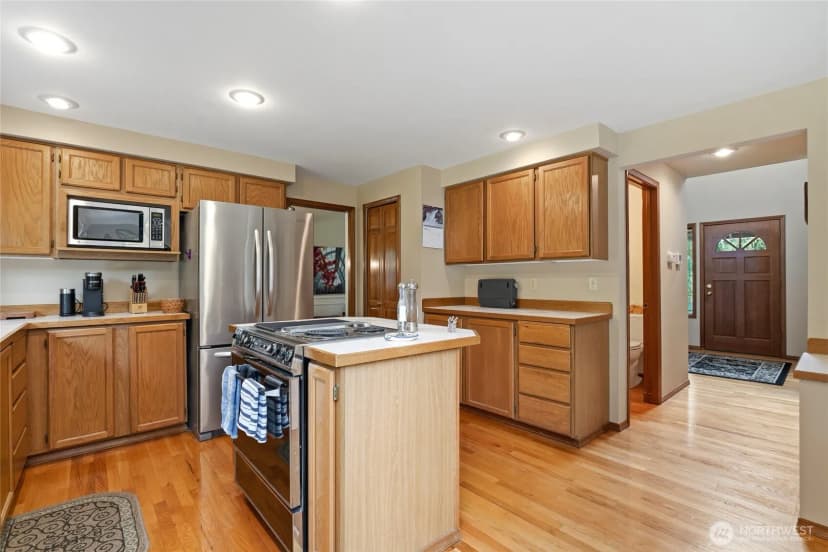 Property photo for 7634 116th Court Se, Newcastle photo 9