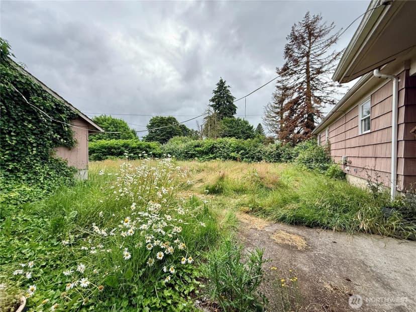 Property photo for 2827 Ocean Beach Highway, Longview photo 35