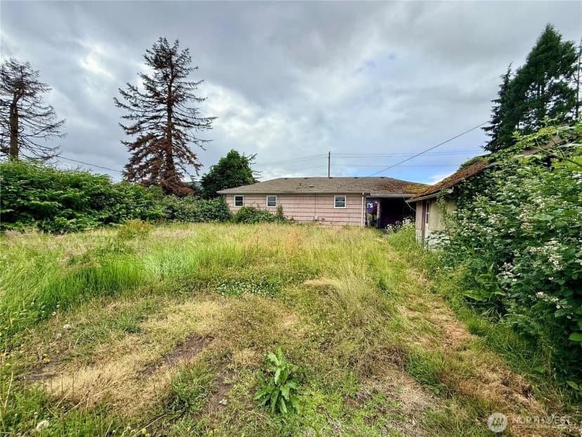 Property photo for 2827 Ocean Beach Highway, Longview photo 40