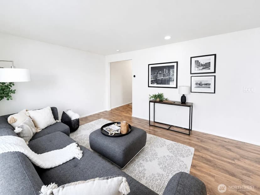 Property photo for 20182 110th Place Se, Kent photo 9
