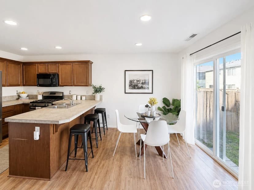 Property photo for 20182 110th Place Se, Kent photo 5