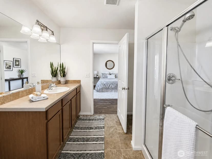Property photo for 20182 110th Place Se, Kent photo 12
